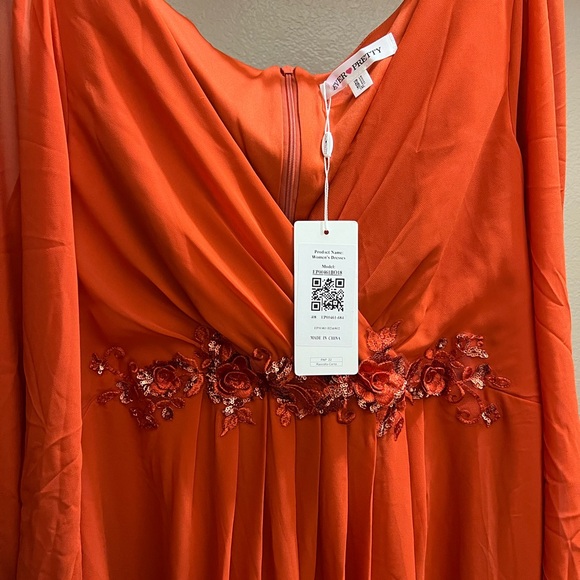 Stylish Plus Size Chiffon Formal Evening Dresses with Long Lantern Sleeves - Picture 6 of 7